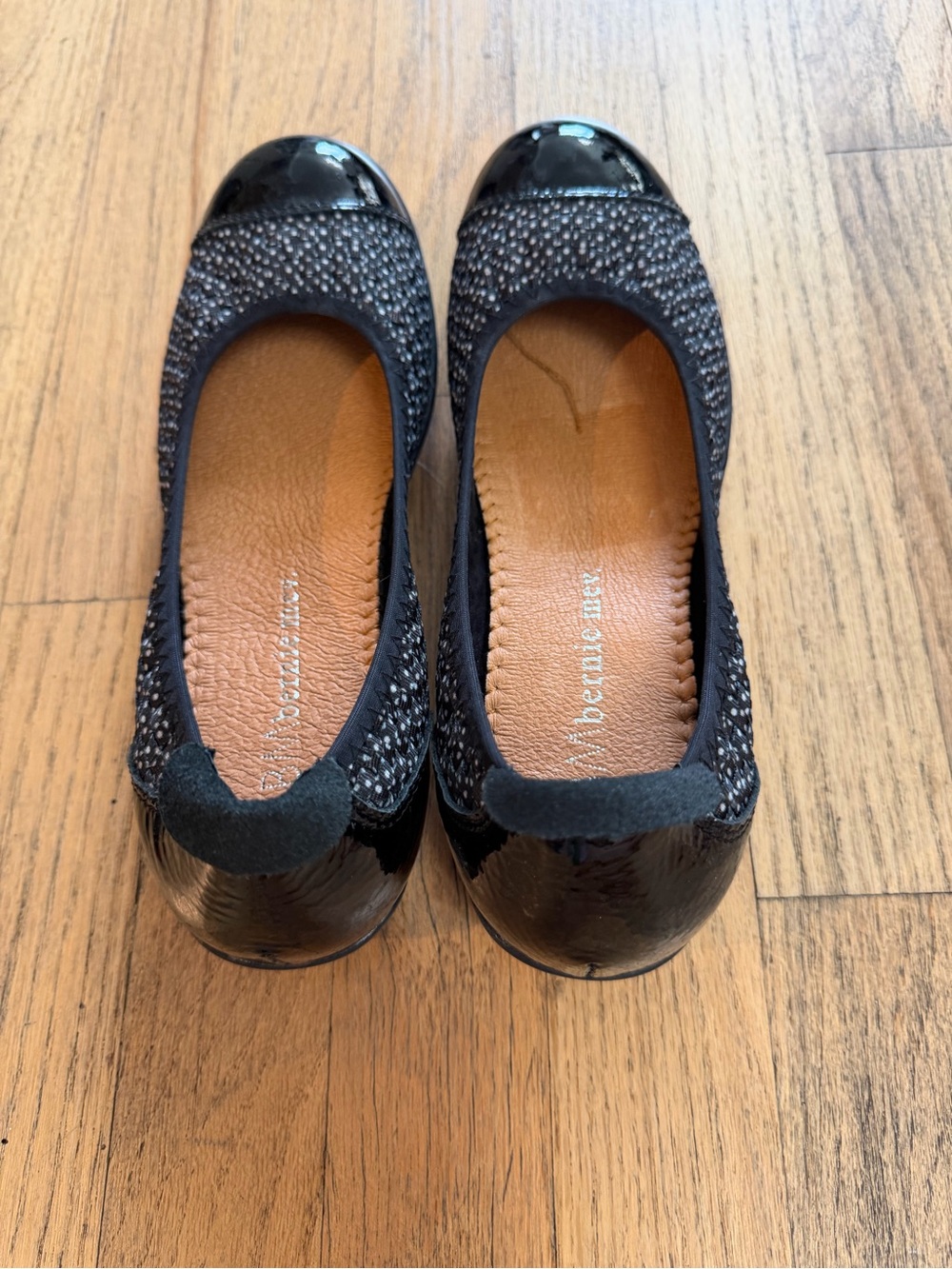 bernie mev. Black Cap-Toe Ballet Flats